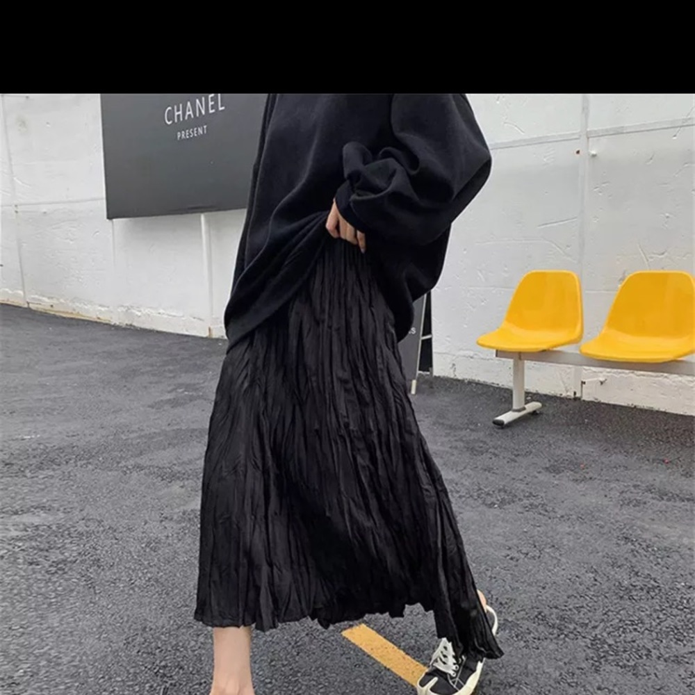 Black summer midi skirt.Brand new never worn